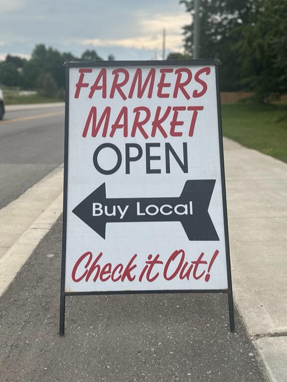 Flesherton Farmers' Market Road Sign